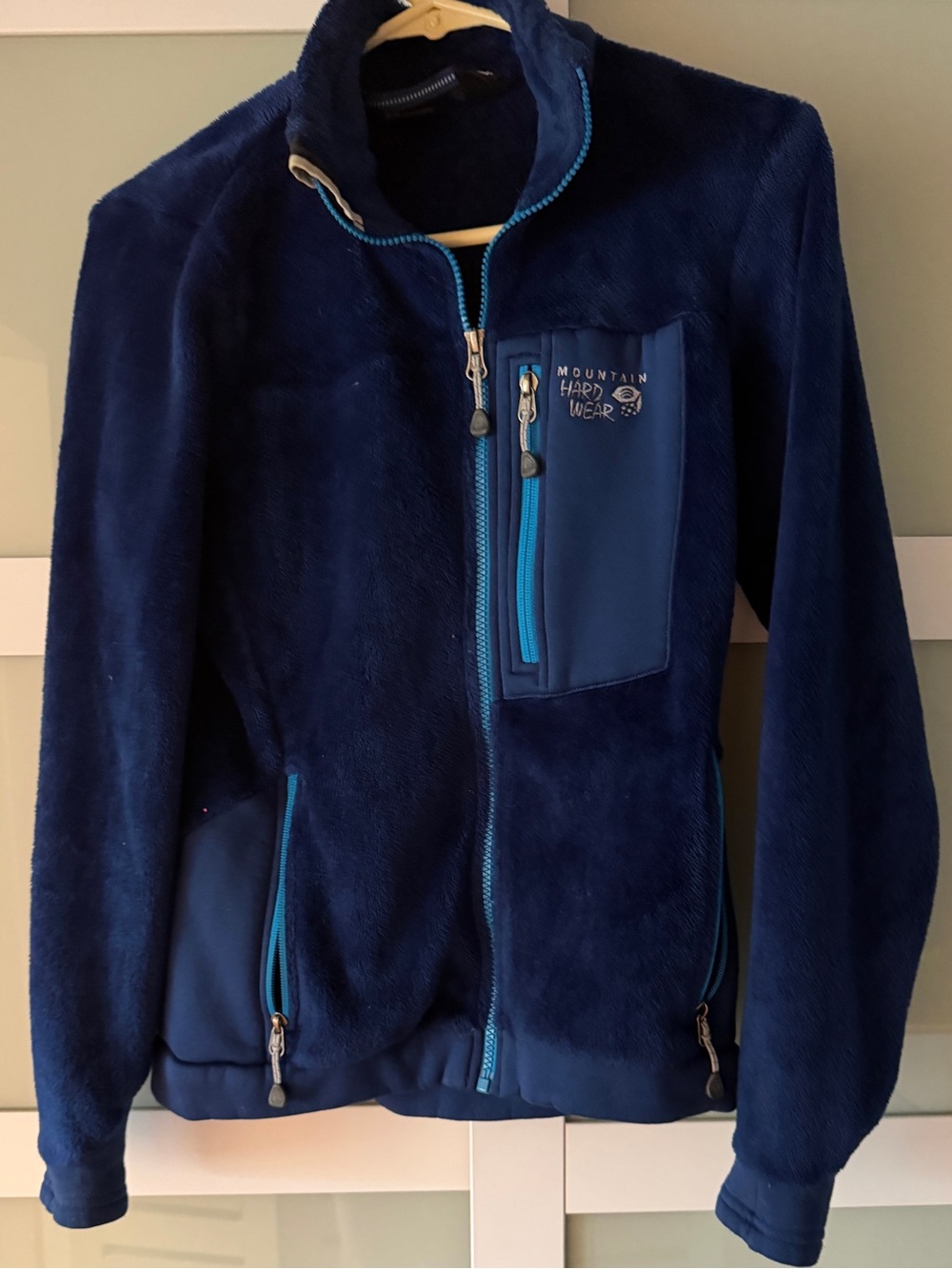 Mountain Hardwear Navy Blue Fleece Jacket with Bright Blue Zippers